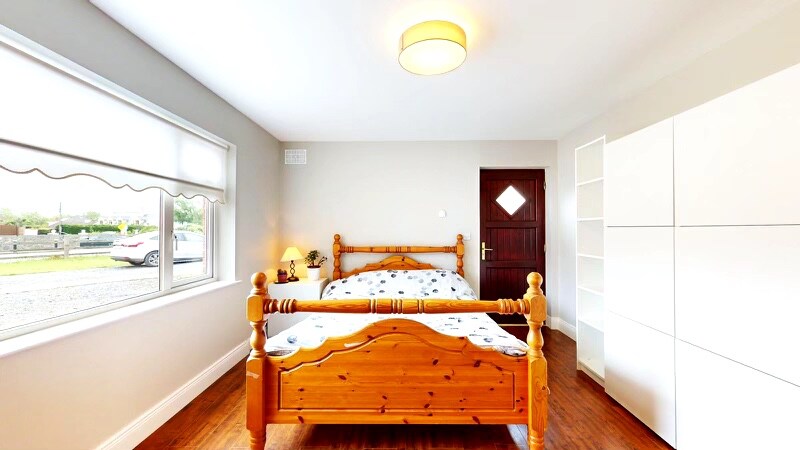 Donabate Town Center 5 bedroom home