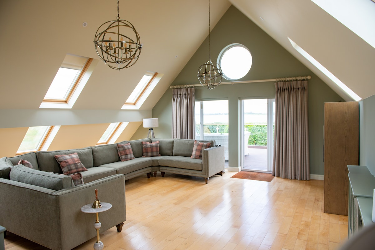 The Island Golf Lodge